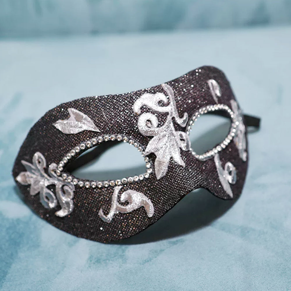 Couple Masquerade Mask Set – Black & Silver
