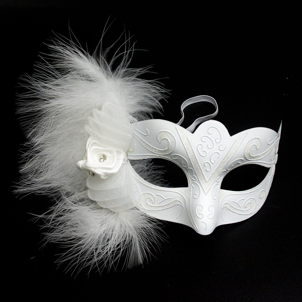 Giulia  Ivory Feathered Venetian Masquerade Mask