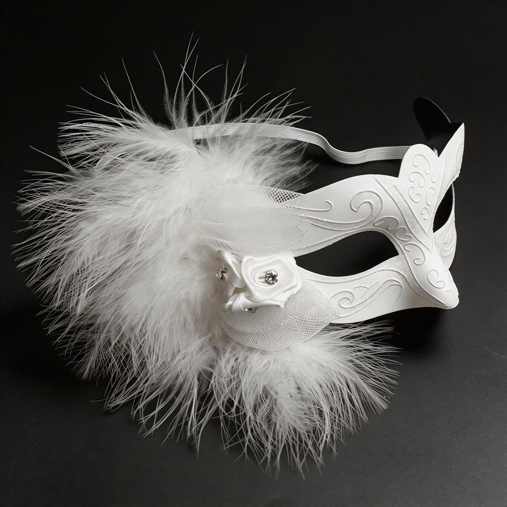 Giulia  Ivory Feathered Venetian Masquerade Mask