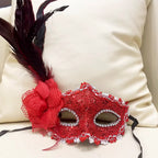 KELLY PINK Baroque Feather Mask