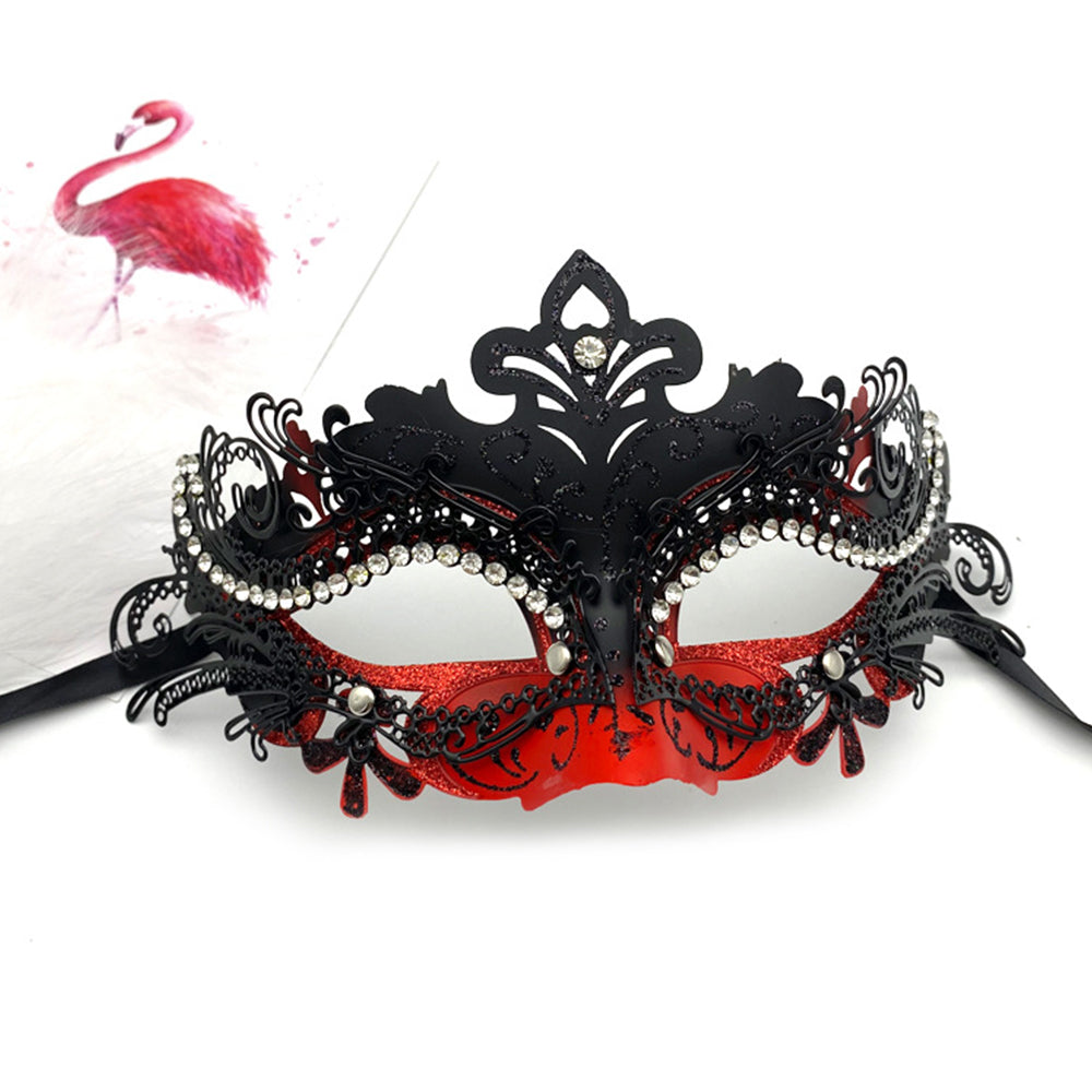 Héloïse Baroque Gold Filigree Masquerade Mask with Diamond Details