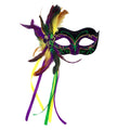 Máscara de plumas con purpurina del Festival Giulia