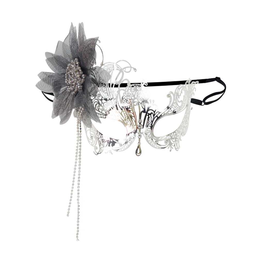 Regina Elegant Silver Filigree Mask with Pearl Chain